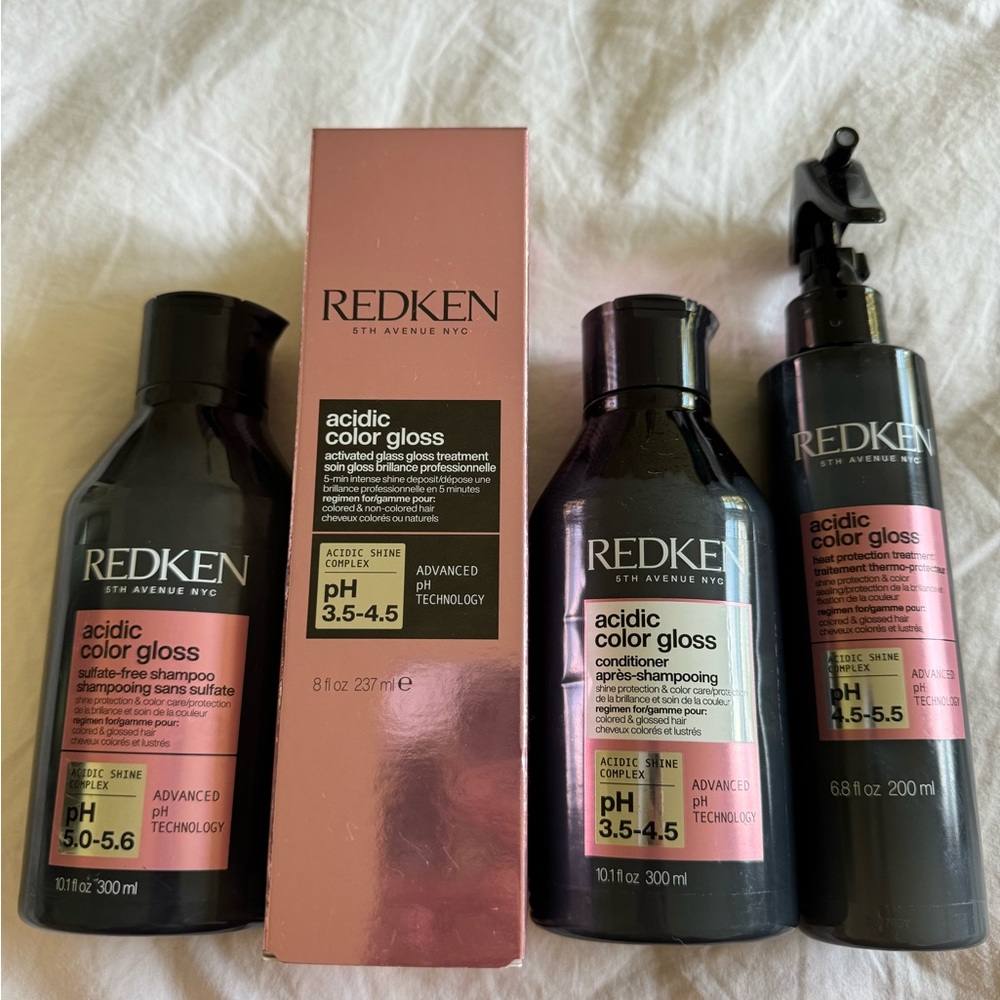 Redken acid color gloss complete set ( used 1 time)